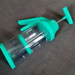 Pampered Chef Batter Mixer and Dispenser